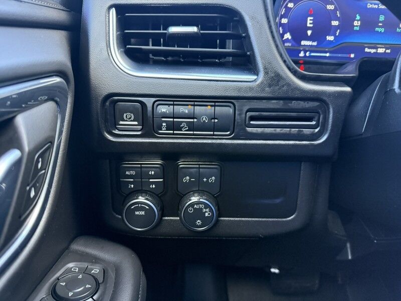 2023 Chevrolet Suburban Z71 4x4 Sunroof Collinsville OK