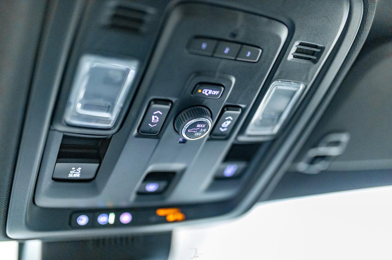 2023 Chevrolet Tahoe AWD Z71 Leather Roof Nav BCam Red Deer AB