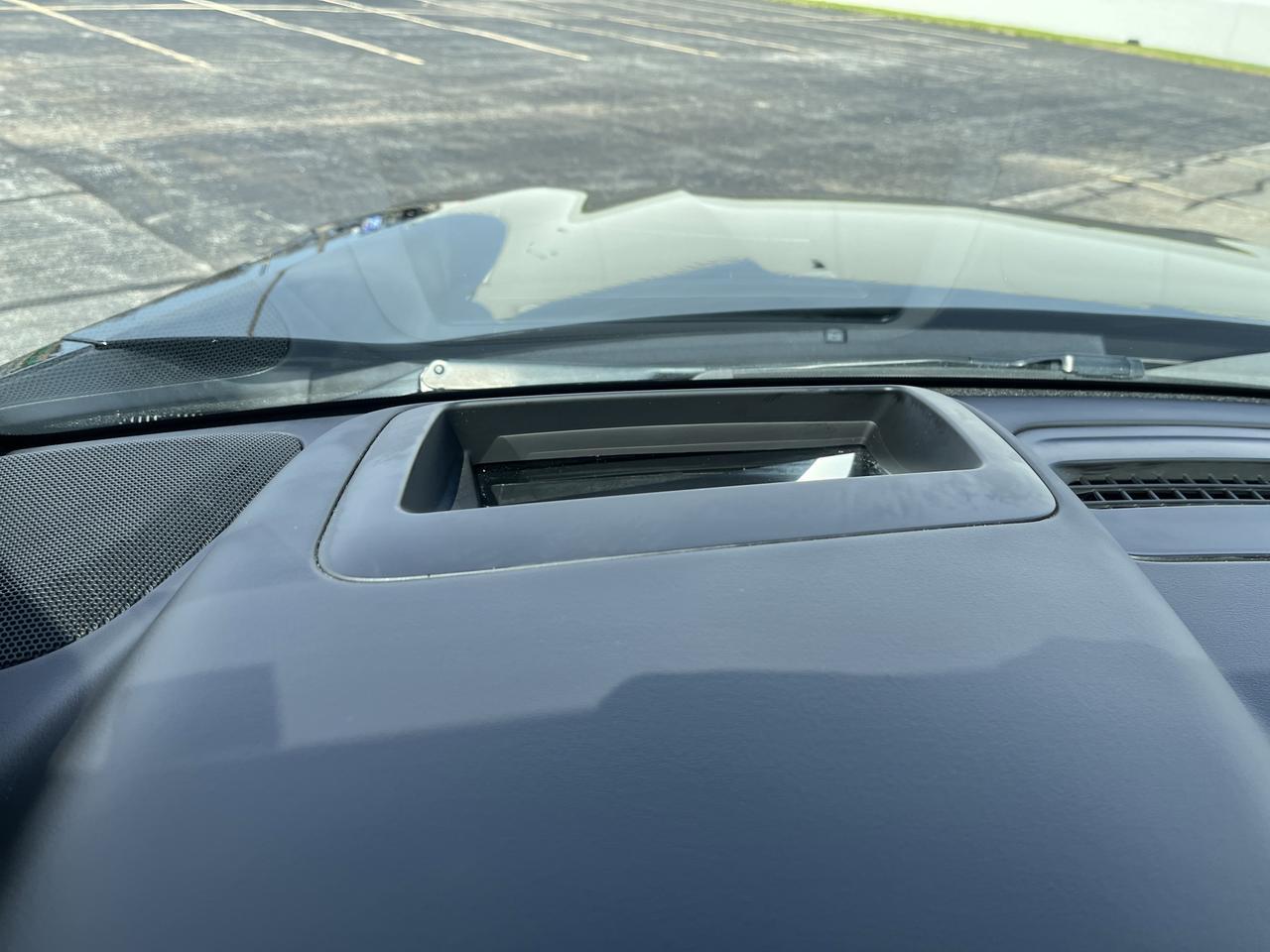 2023 Chevrolet Tahoe High Country 4WD AdvTech MaxTrrlngPkgs w/22s Sunroof SuperCruise AdptvCrz RearSeatMedia PwrSteps Saukville WI