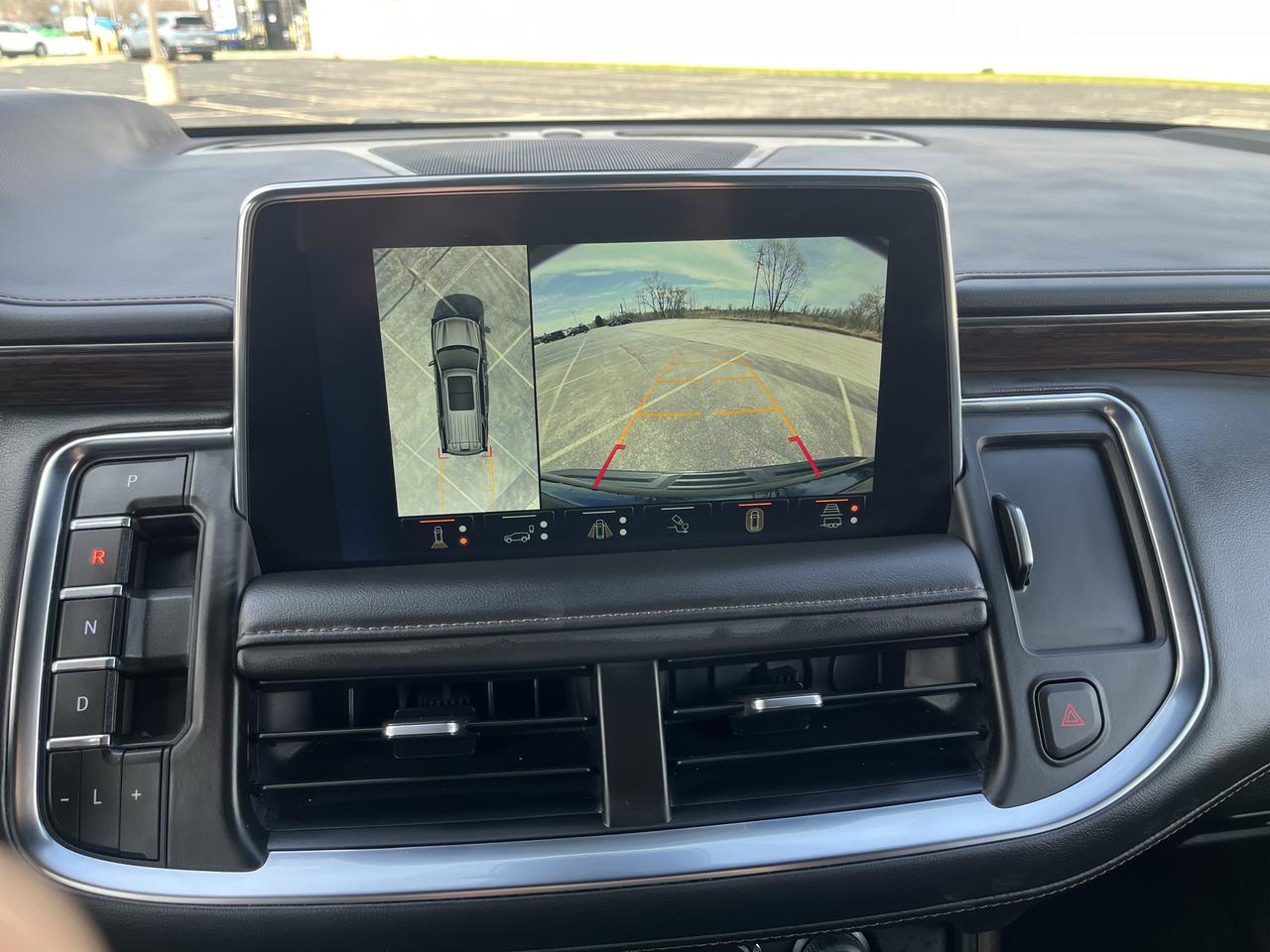 2023 Chevrolet Tahoe High Country 4WD AdvTech MaxTrrlngPkgs w/22s Sunroof SuperCruise AdptvCrz RearSeatMedia PwrSteps Saukville WI