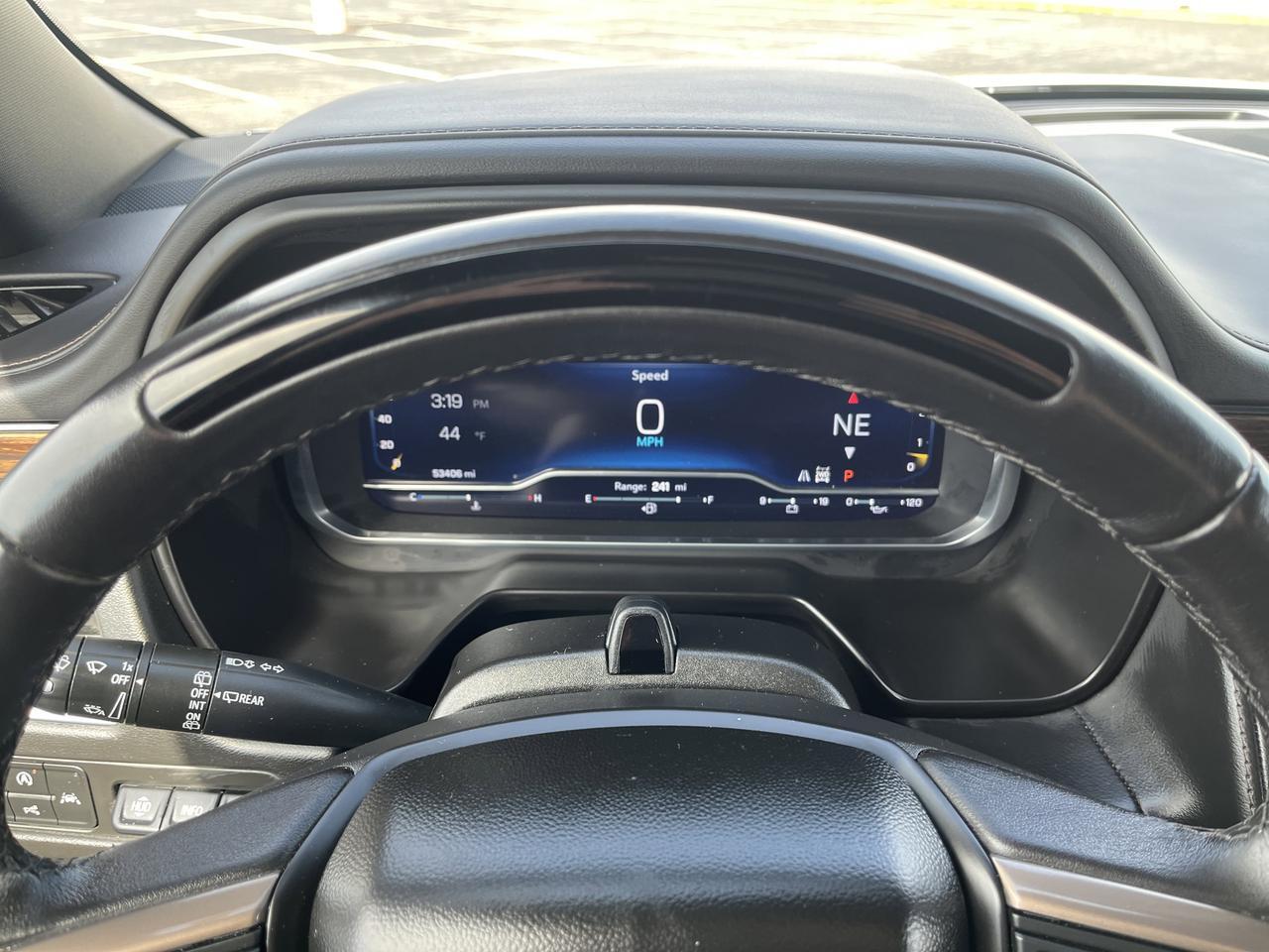 2023 Chevrolet Tahoe High Country 4WD AdvTech MaxTrrlngPkgs w/22s Sunroof SuperCruise AdptvCrz RearSeatMedia PwrSteps Saukville WI