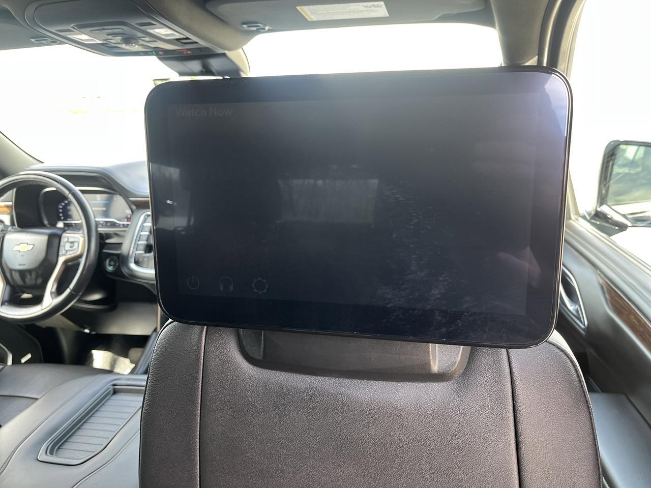 2023 Chevrolet Tahoe High Country 4WD AdvTech MaxTrrlngPkgs w/22s Sunroof SuperCruise AdptvCrz RearSeatMedia PwrSteps Saukville WI