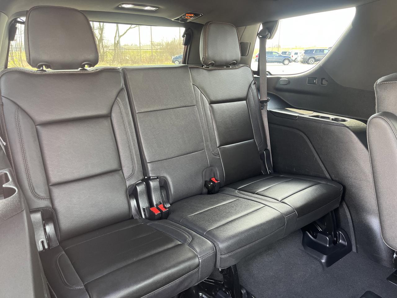 2023 Chevrolet Tahoe High Country 4WD AdvTech MaxTrrlngPkgs w/22s Sunroof SuperCruise AdptvCrz RearSeatMedia PwrSteps Saukville WI