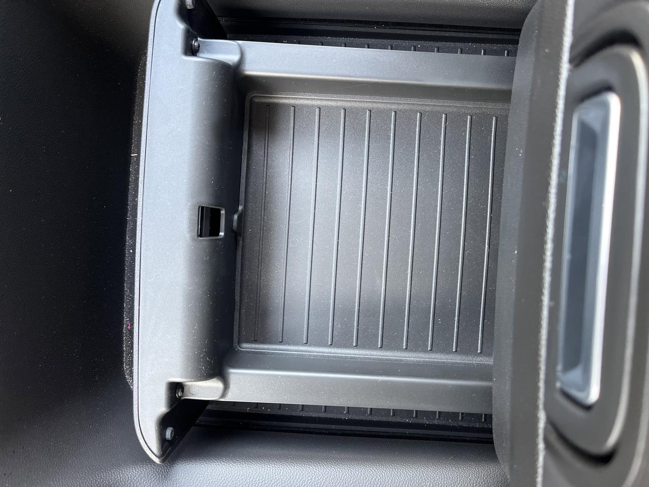 2023 Chevrolet Tahoe High Country 4WD AdvTech MaxTrrlngPkgs w/22s Sunroof SuperCruise AdptvCrz RearSeatMedia PwrSteps Saukville WI