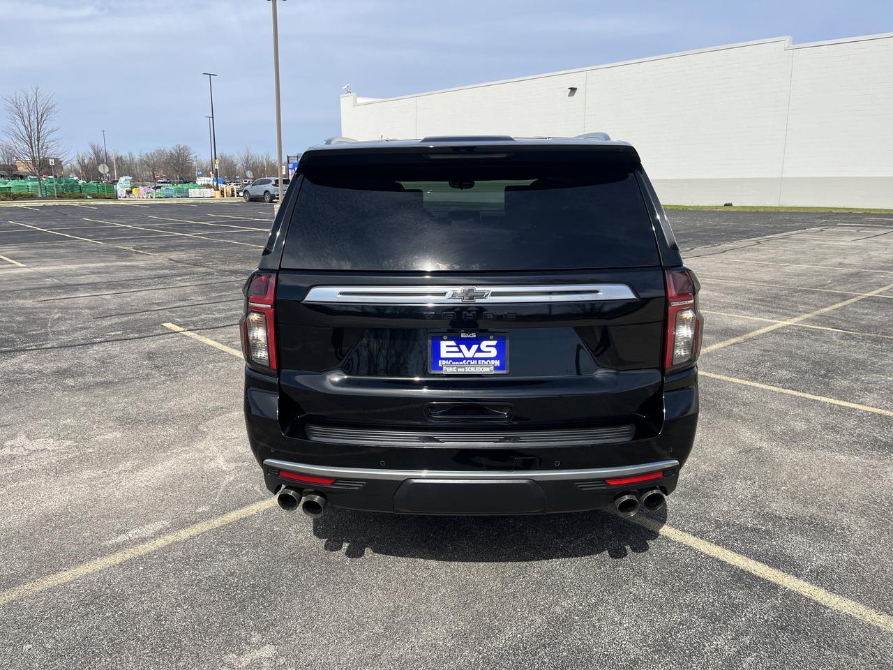 2023 Chevrolet Tahoe High Country 4WD AdvTech MaxTrrlngPkgs w/22s Sunroof SuperCruise AdptvCrz RearSeatMedia PwrSteps Saukville WI