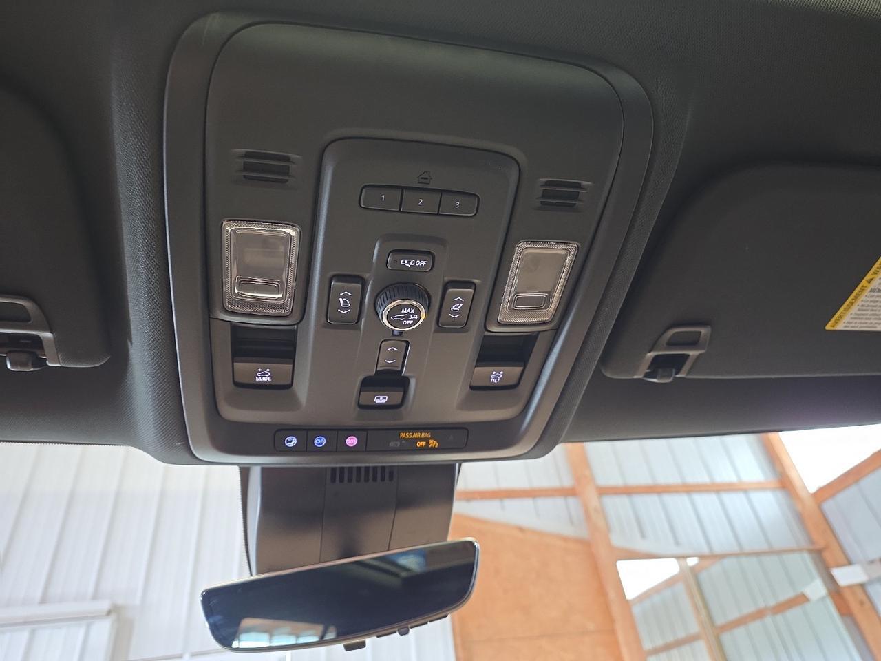 2023 Chevrolet Tahoe High Country High Country Sand Lake NY