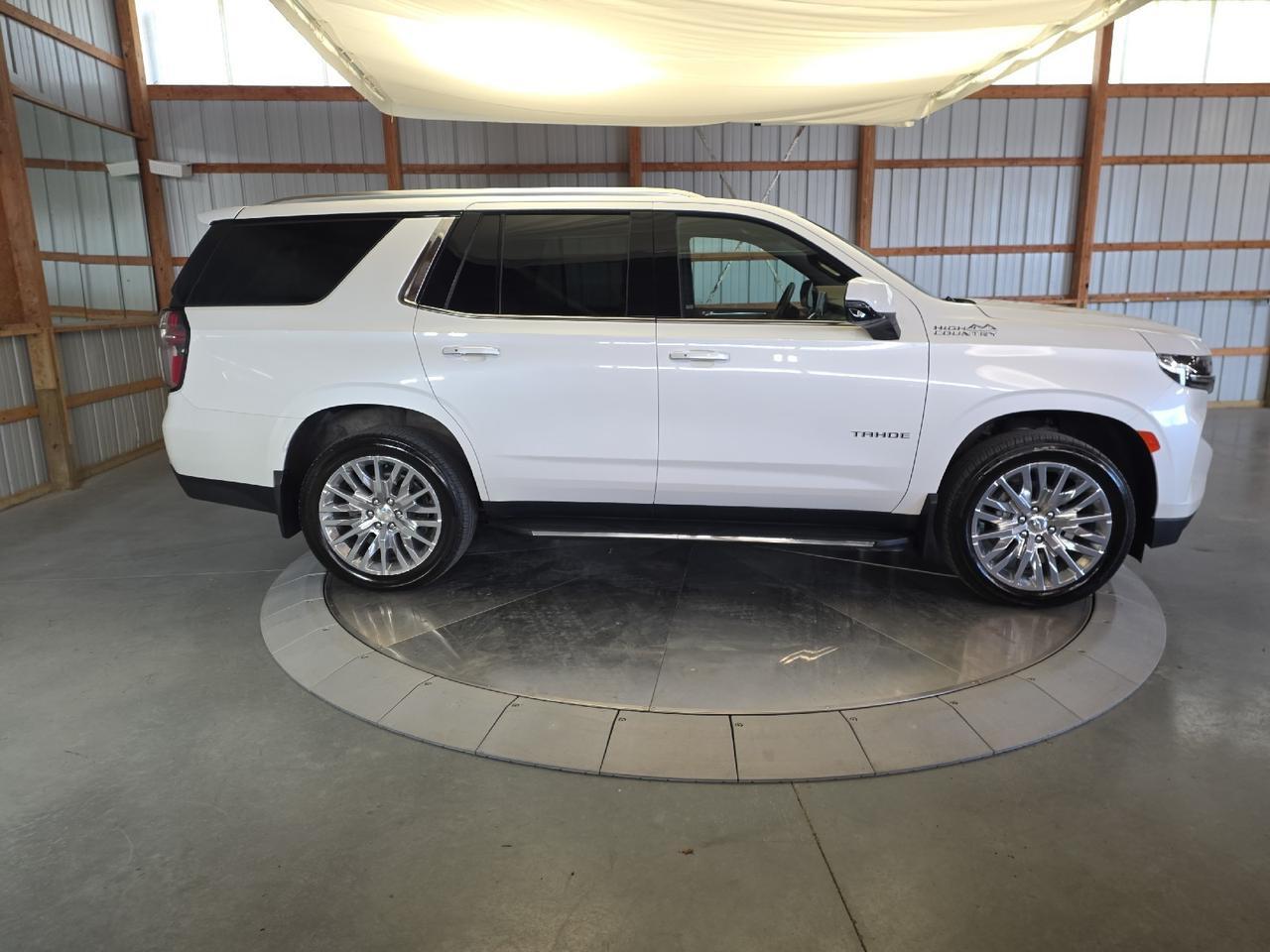 2023 Chevrolet Tahoe High Country High Country Sand Lake NY
