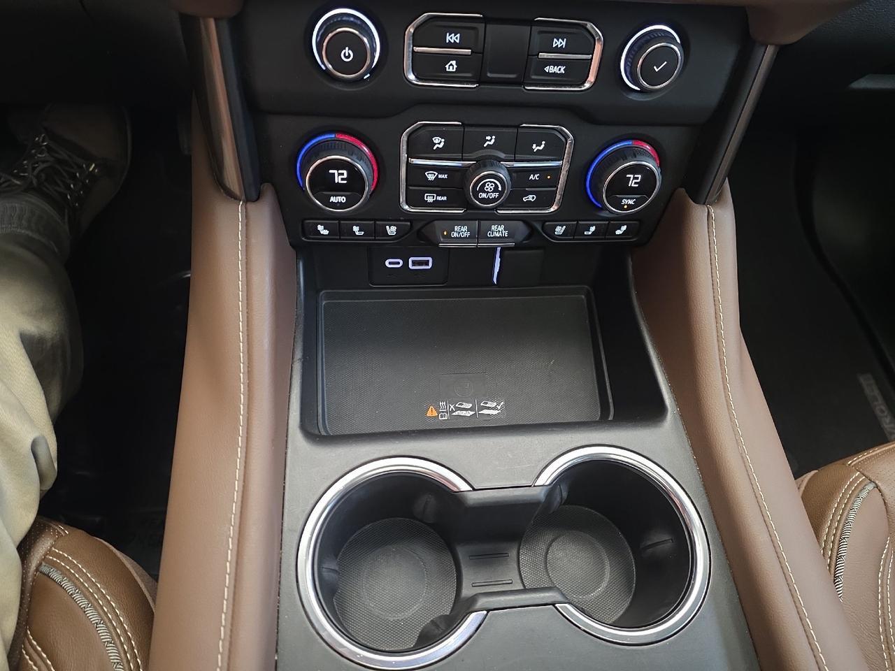 2023 Chevrolet Tahoe High Country High Country Sand Lake NY