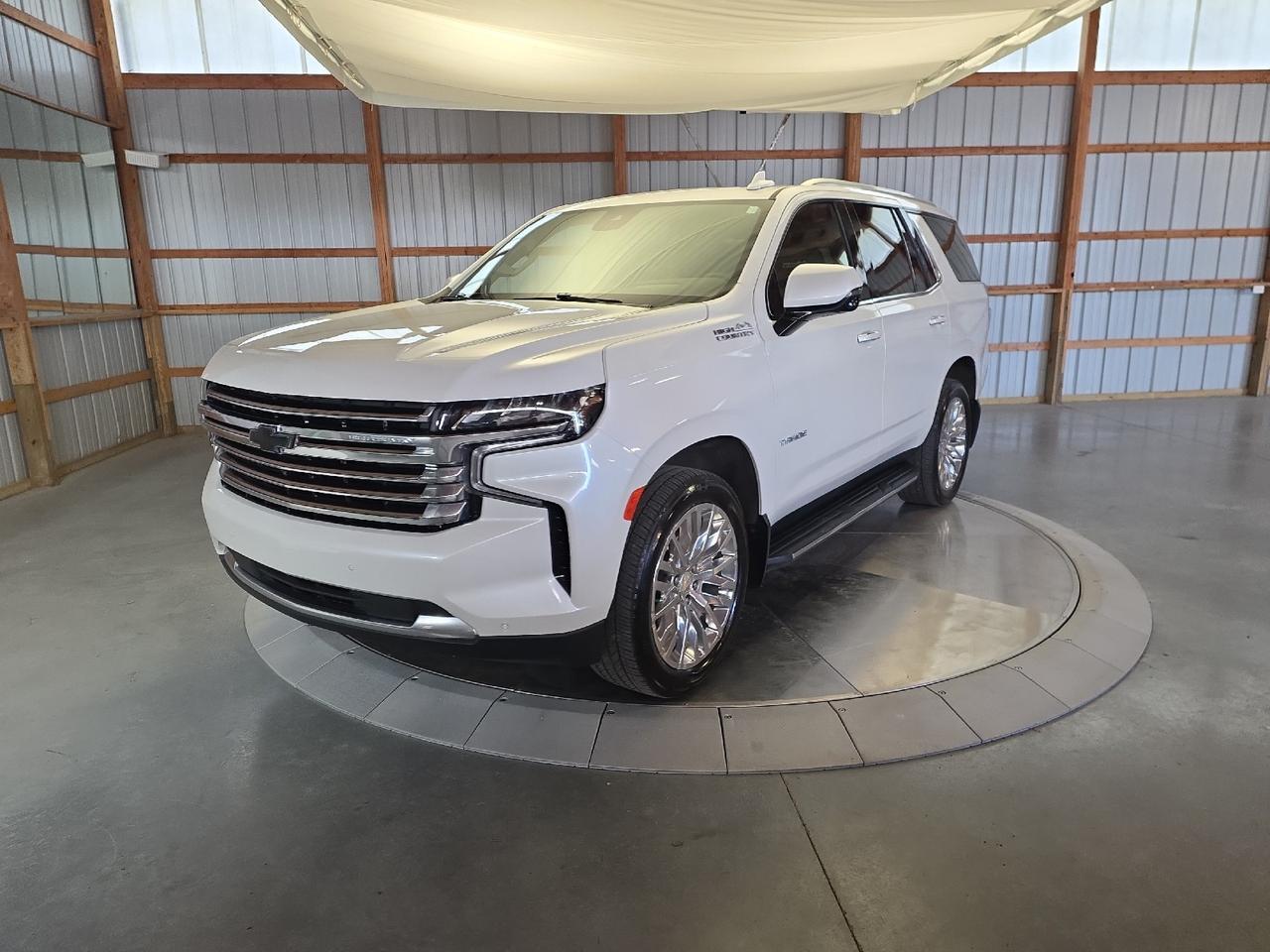 2023 Chevrolet Tahoe High Country High Country Sand Lake NY