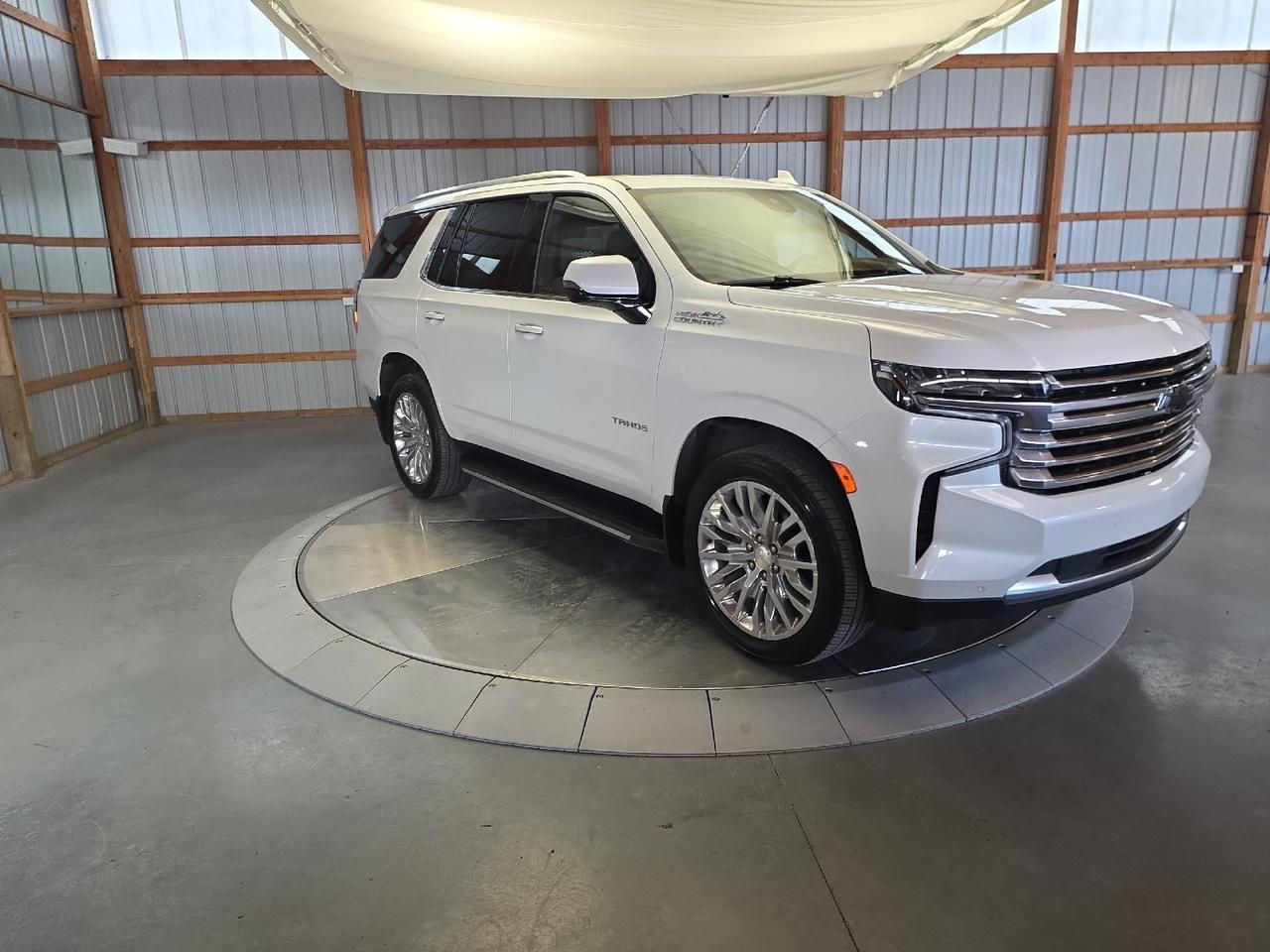 2023 Chevrolet Tahoe High Country High Country Sand Lake NY