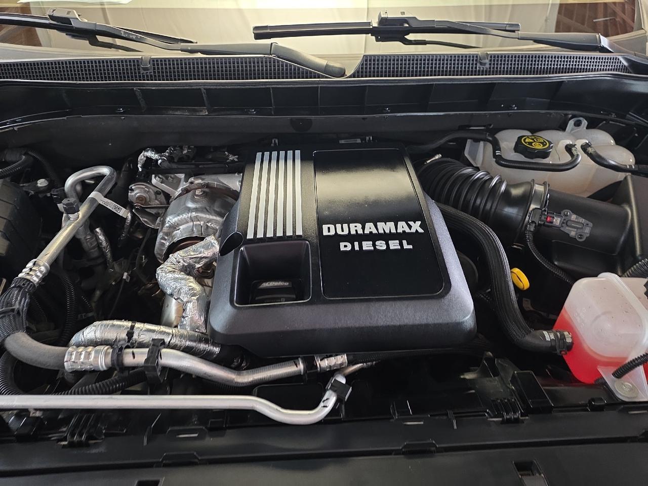 2023 Chevrolet Tahoe High Country High Country Sand Lake NY