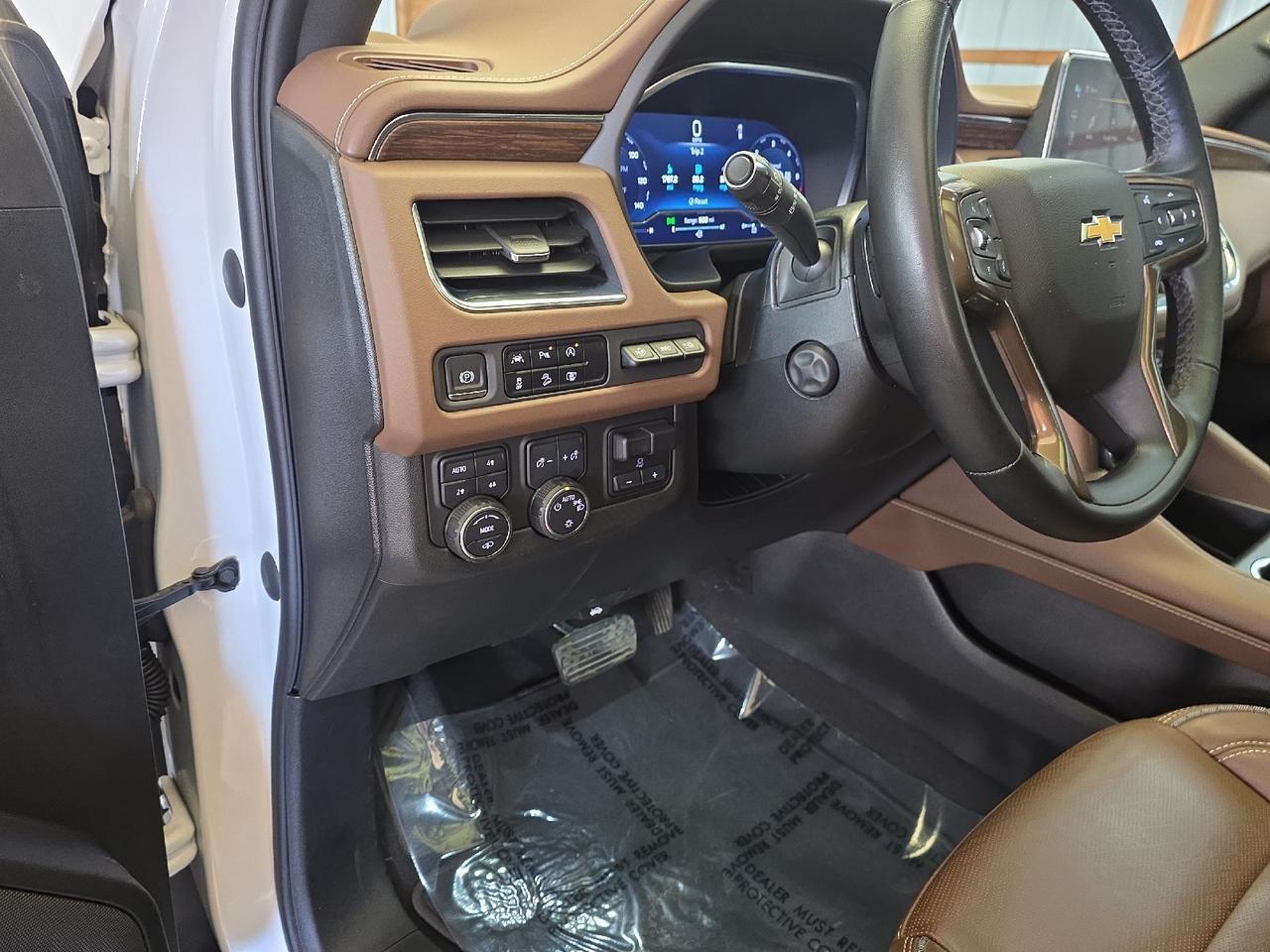 2023 Chevrolet Tahoe High Country High Country Sand Lake NY