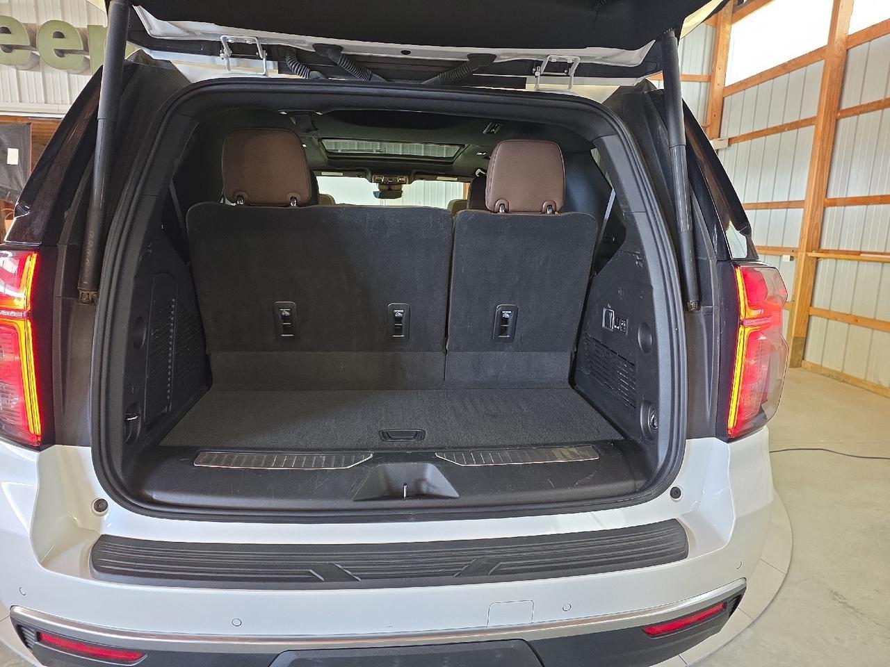 2023 Chevrolet Tahoe High Country High Country Sand Lake NY