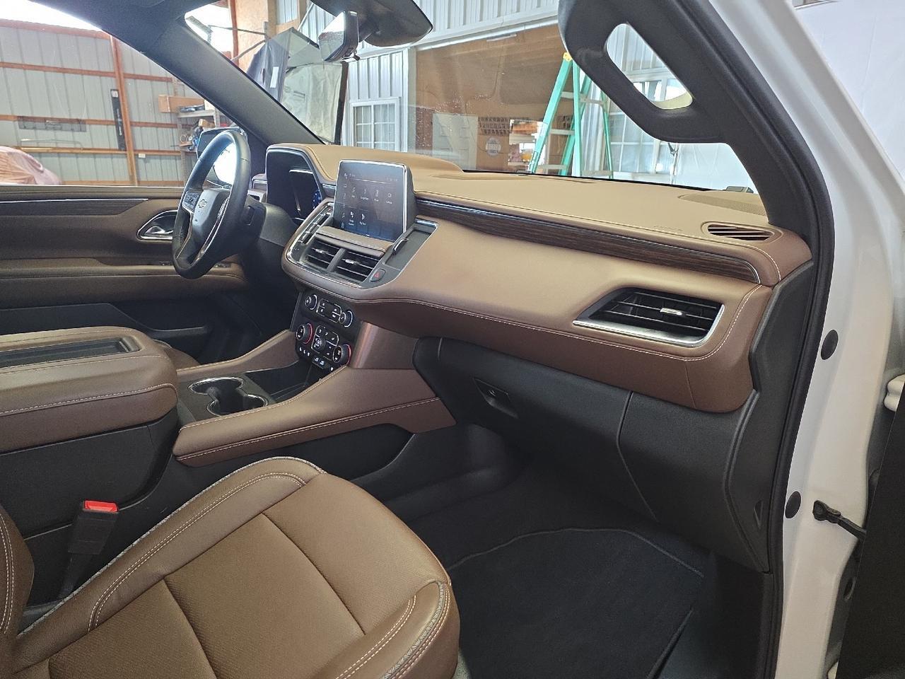 2023 Chevrolet Tahoe High Country High Country Sand Lake NY