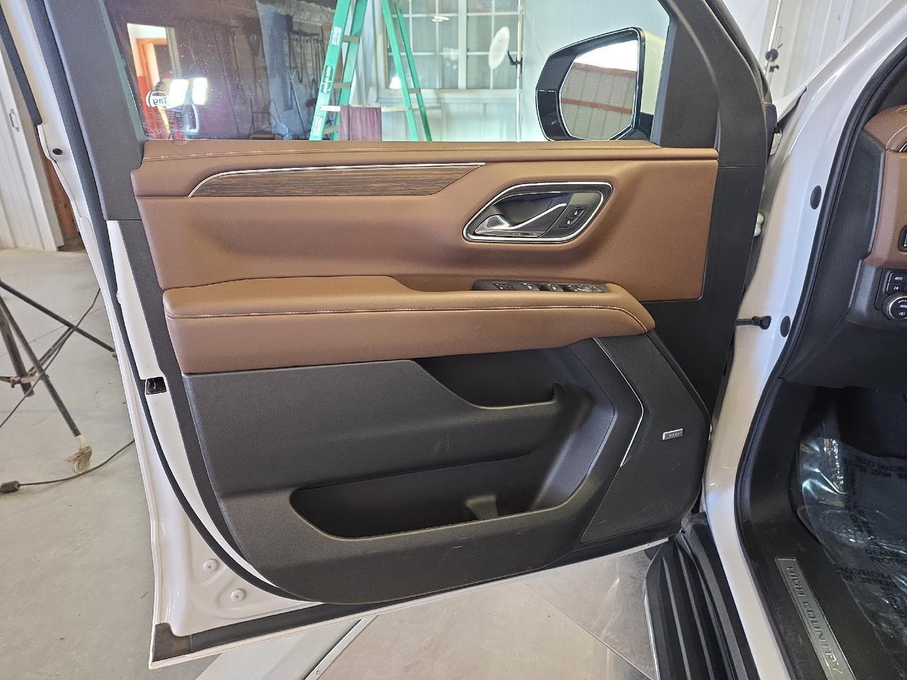 2023 Chevrolet Tahoe High Country High Country Sand Lake NY