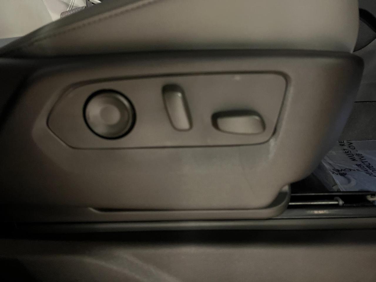 2023 Chevrolet Tahoe LT photo 40