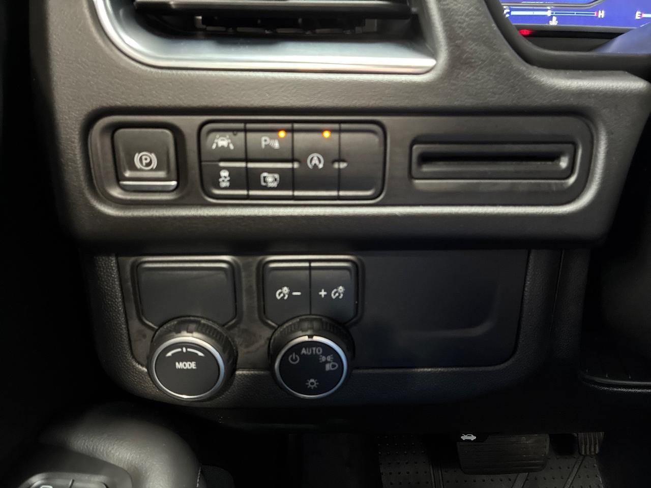 2023 Chevrolet Tahoe LT, Signature Pkg (Luxury Pkg, Pano Roof, 20in Wheels), Buckets, Black Out Emblems Houston TX