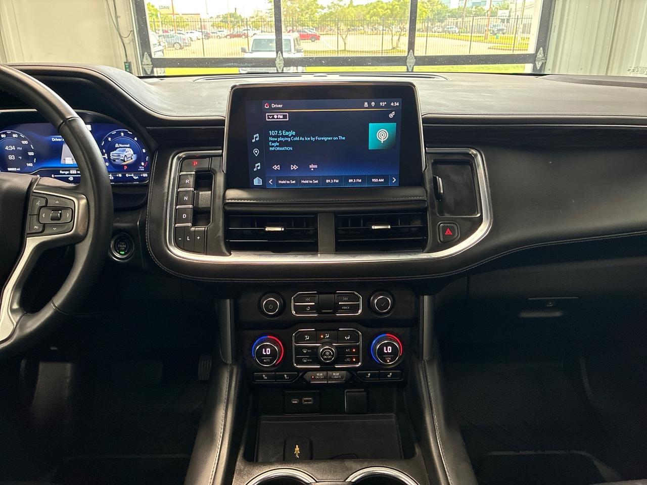 2023 Chevrolet Tahoe LT, Signature Pkg (Luxury Pkg, Pano Roof, 20in Wheels), Buckets, Black Out Emblems Houston TX