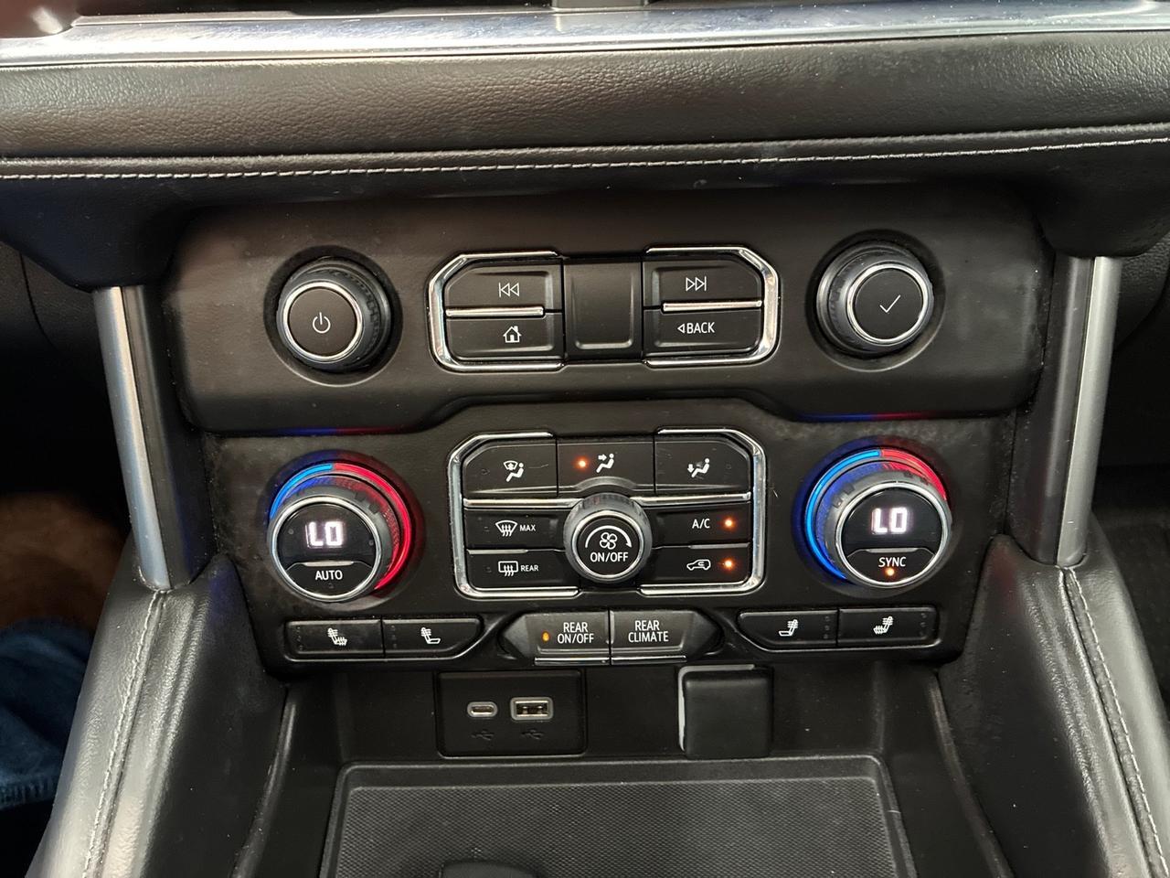 2023 Chevrolet Tahoe LT, Signature Pkg (Luxury Pkg, Pano Roof, 20in Wheels), Buckets, Black Out Emblems Houston TX
