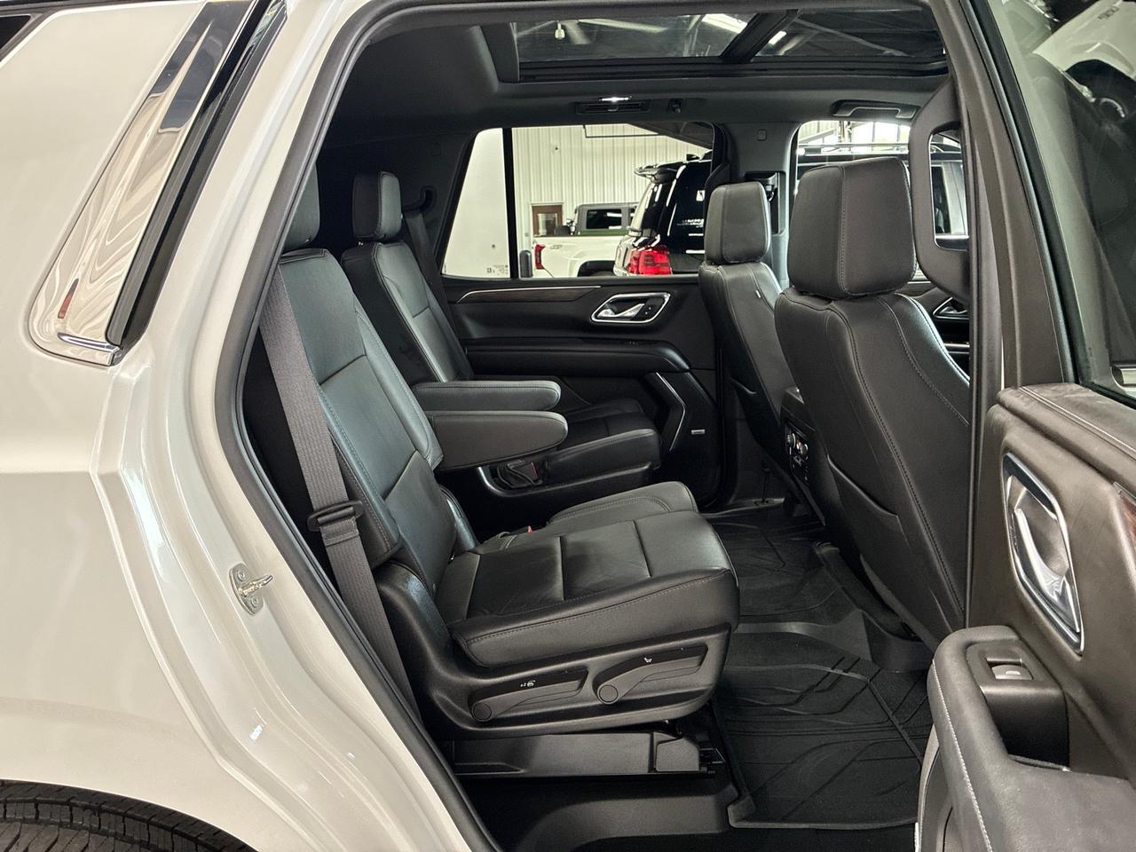 2023 Chevrolet Tahoe LT, Signature Pkg (Luxury Pkg, Pano Roof, 20in Wheels), Buckets, Black Out Emblems Houston TX