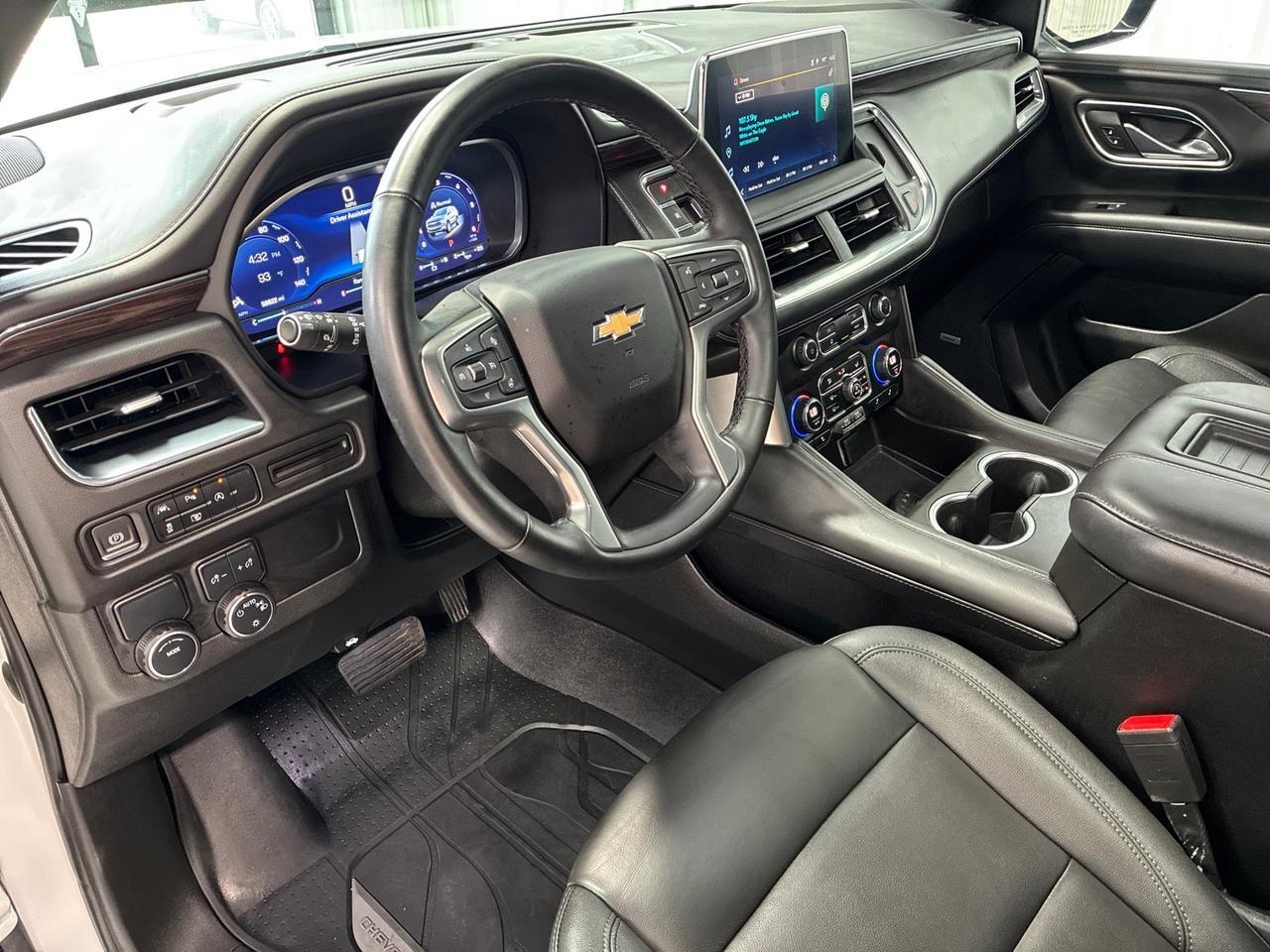 2023 Chevrolet Tahoe LT, Signature Pkg (Luxury Pkg, Pano Roof, 20in Wheels), Buckets, Black Out Emblems Houston TX