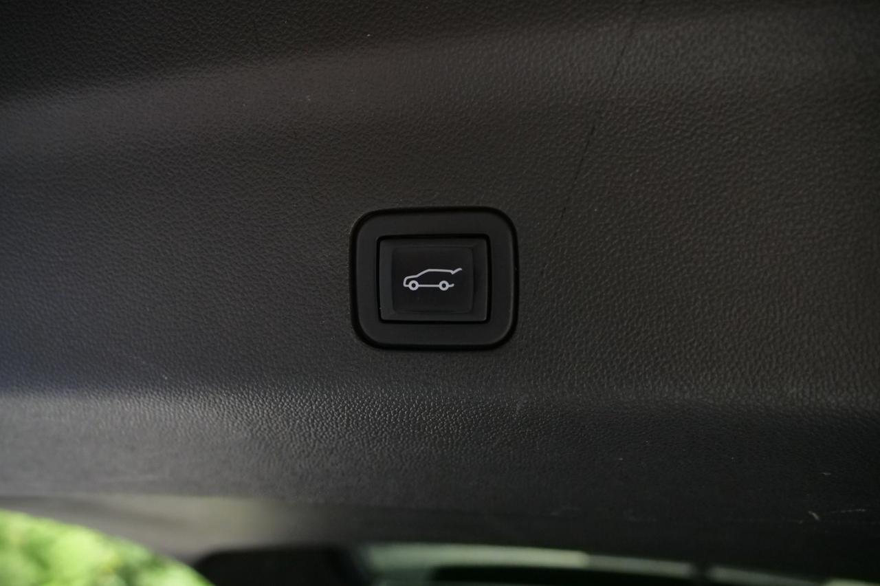 2023 Chevrolet Tahoe Premier / Vented Seats / Third Row / 5.3L V8! Lincolnton NC