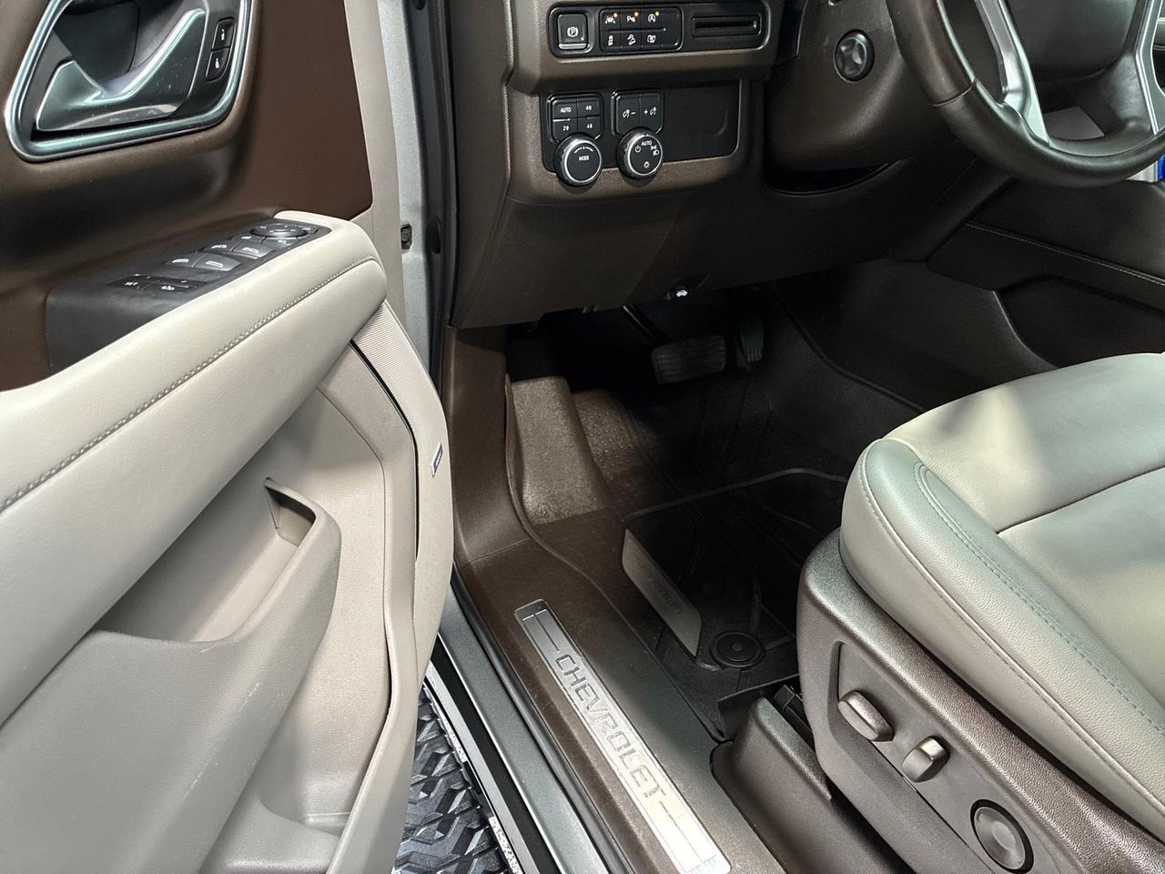 2023 Chevrolet Tahoe Z71, Luxury Pkg, Pano Roof, Buckets, All Weather Floor Liners Houston TX