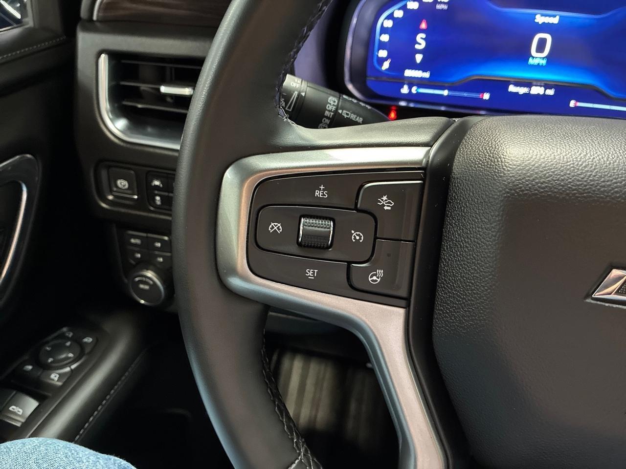 2023 Chevrolet Tahoe Z71, Luxury Pkg, Pano Roof, Buckets Houston TX