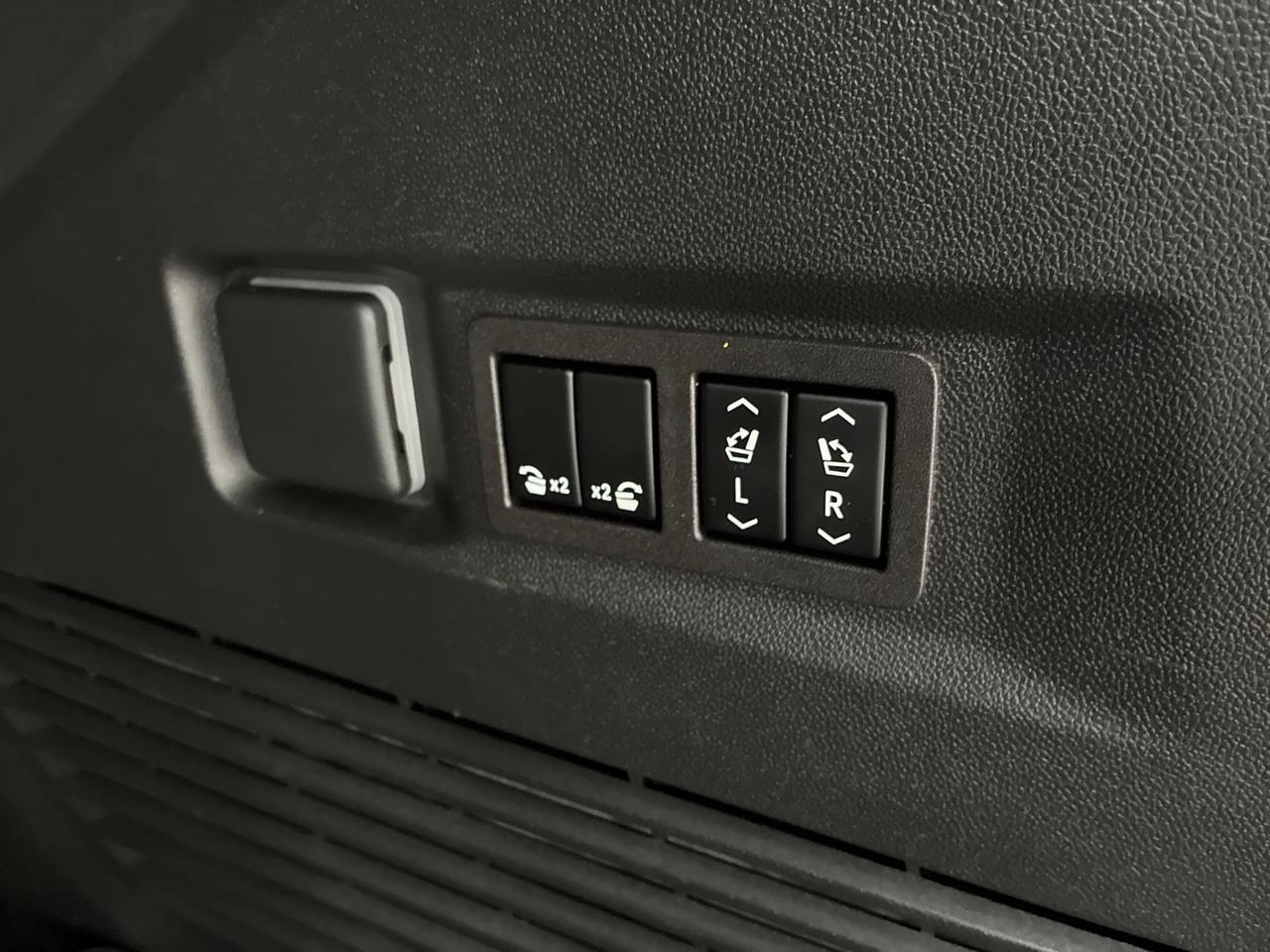 2023 Chevrolet Tahoe Z71, Luxury Pkg, Pano Roof, Buckets Houston TX