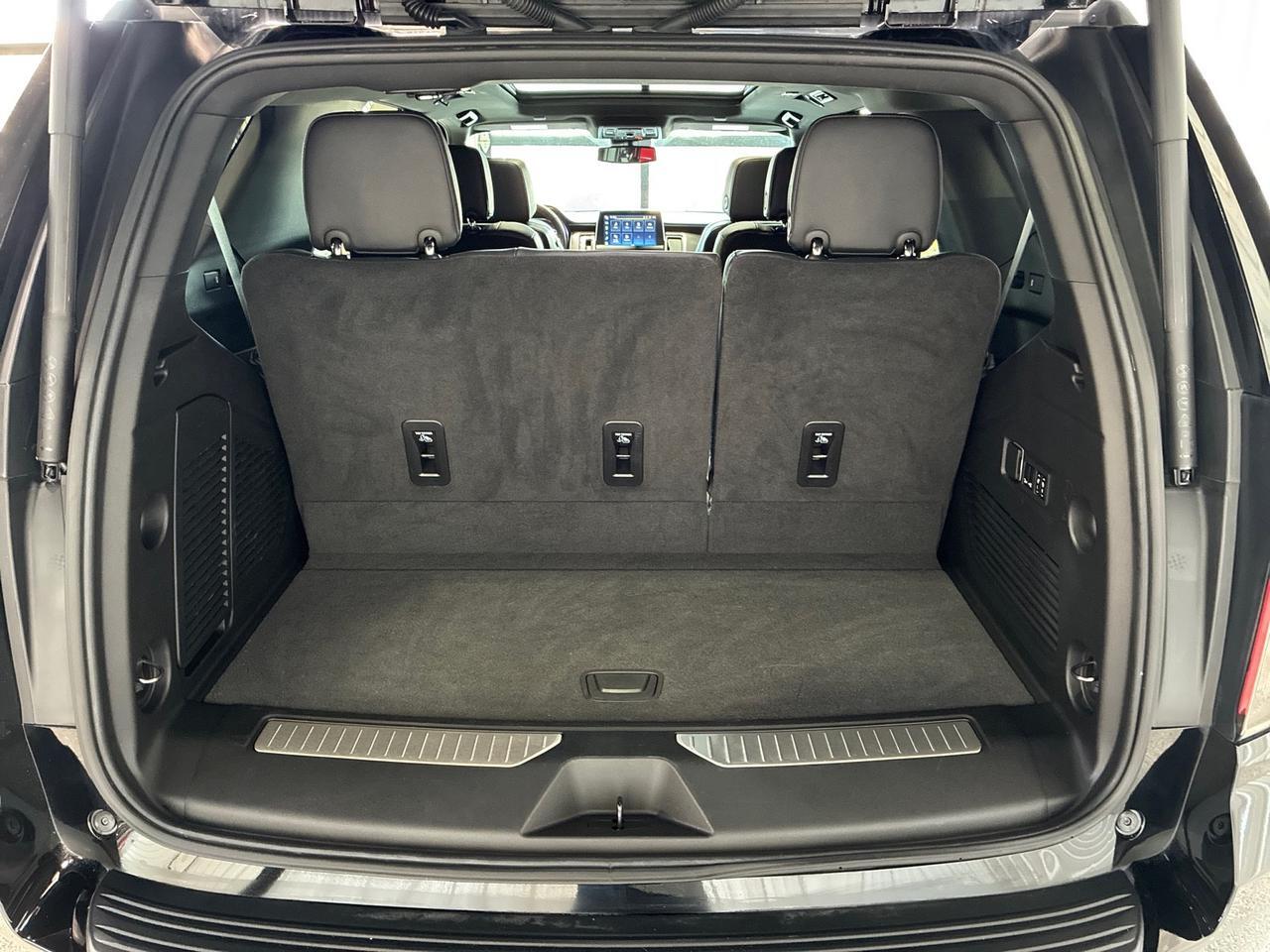 2023 Chevrolet Tahoe Z71, Luxury Pkg, Pano Roof, Buckets, Power Center Console Houston TX