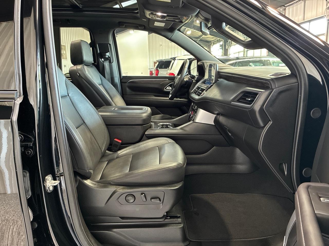 2023 Chevrolet Tahoe Z71, Luxury Pkg, Pano Roof, Buckets, Power Center Console Houston TX