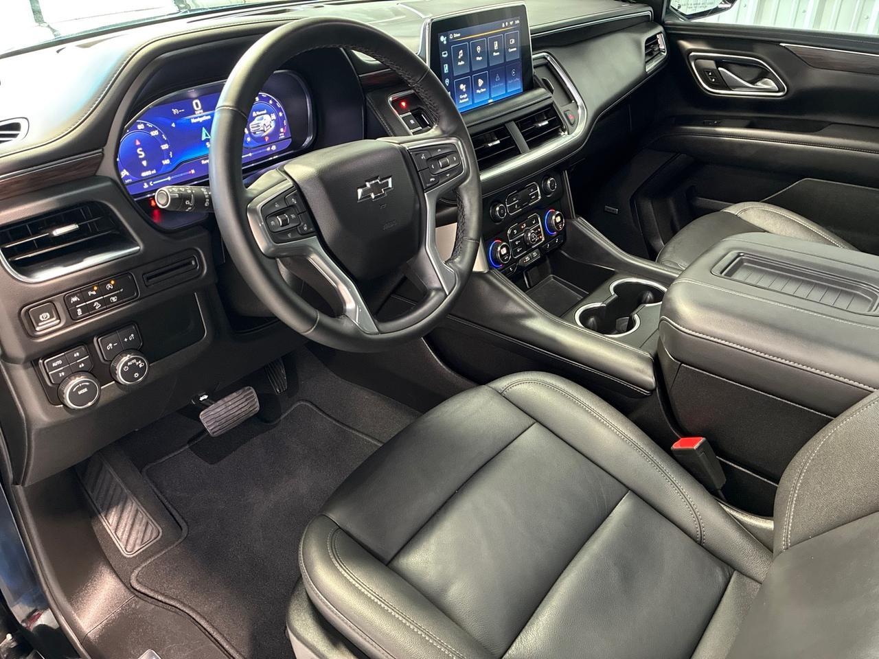 2023 Chevrolet Tahoe Z71, Luxury Pkg, Pano Roof, Buckets, Power Center Console Houston TX