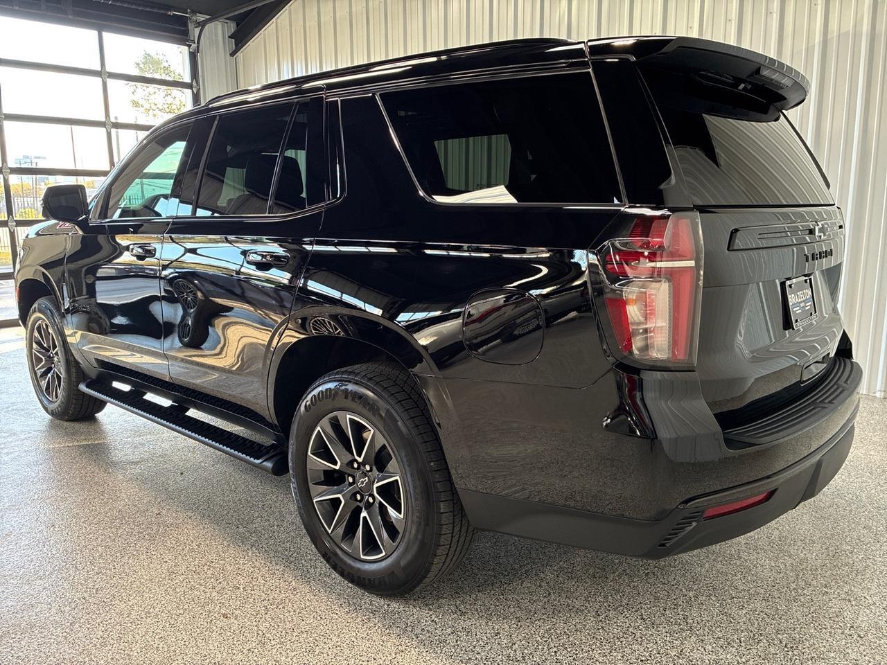 2023 Chevrolet Tahoe Z71, Luxury Pkg, Pano Roof, Buckets, Power Center Console Houston TX