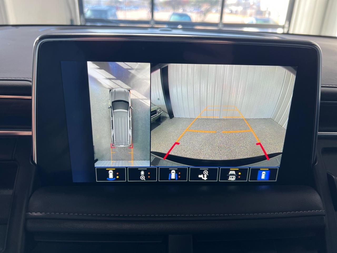 2023 Chevrolet Tahoe Z71, Luxury Pkg, Pano Roof, Buckets, Power Center Console Houston TX