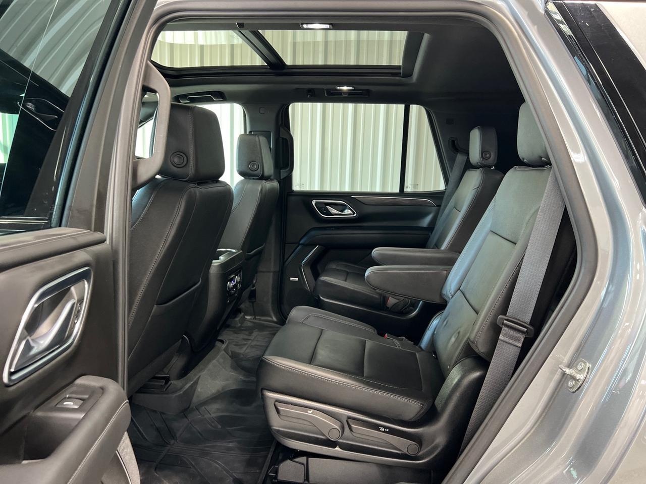 2023 Chevrolet Tahoe Z71, Luxury Pkg, Pano Roof, Buckets, Power Center Console Houston TX