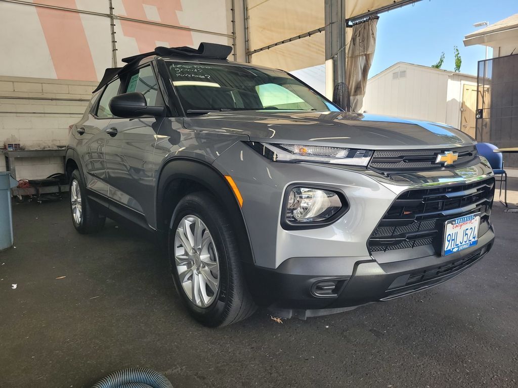 2023 Chevrolet Trailblazer LS's photo
