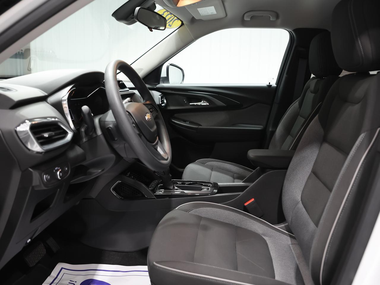2023 Chevrolet Trailblazer LT photo 24