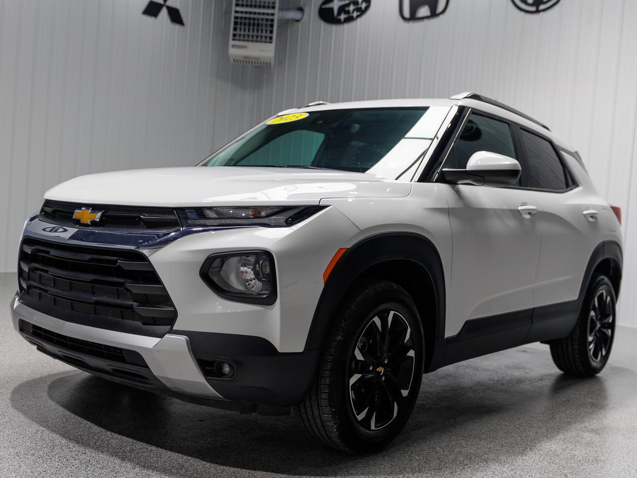 2023 Chevrolet Trailblazer LT photo 2