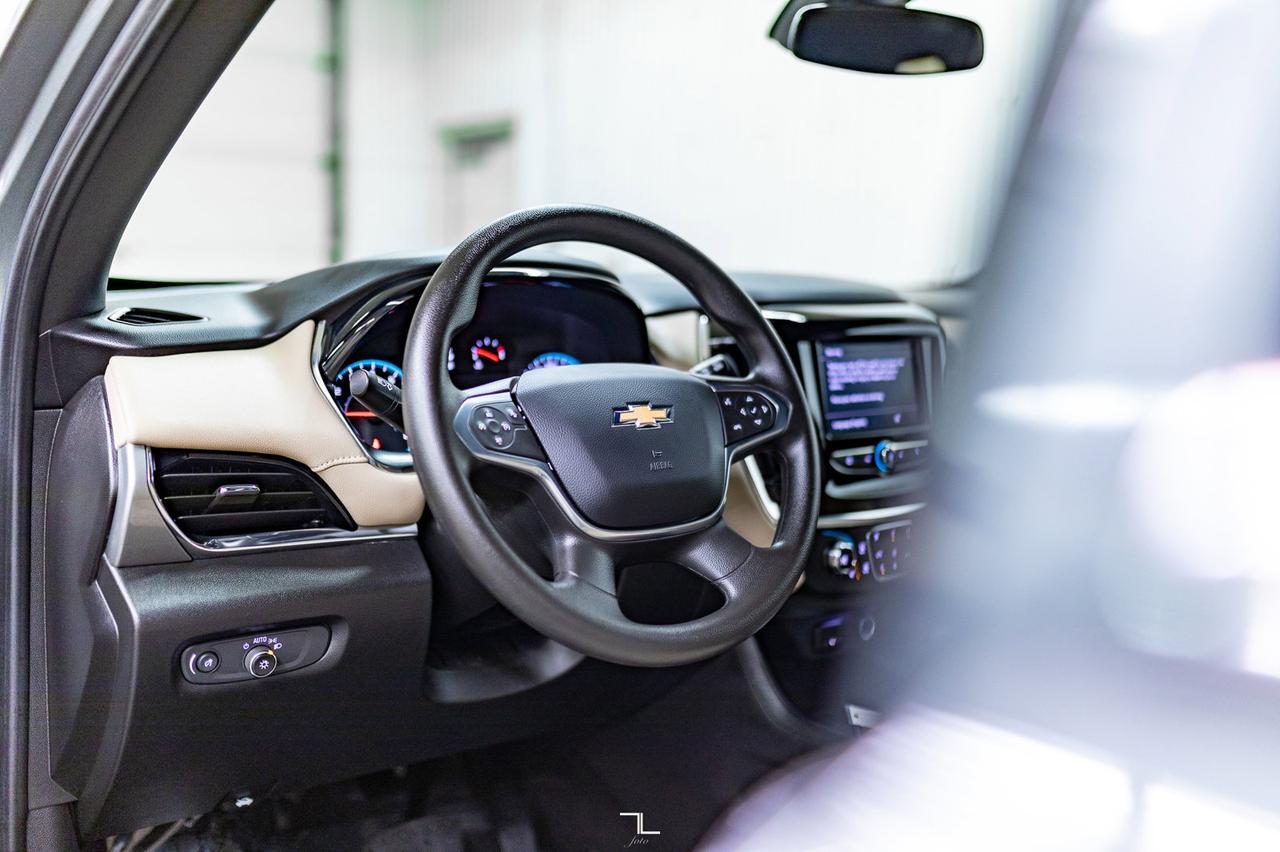 2023 Chevrolet Traverse AWD LS PSeat BCam 8 Passenger Red Deer AB