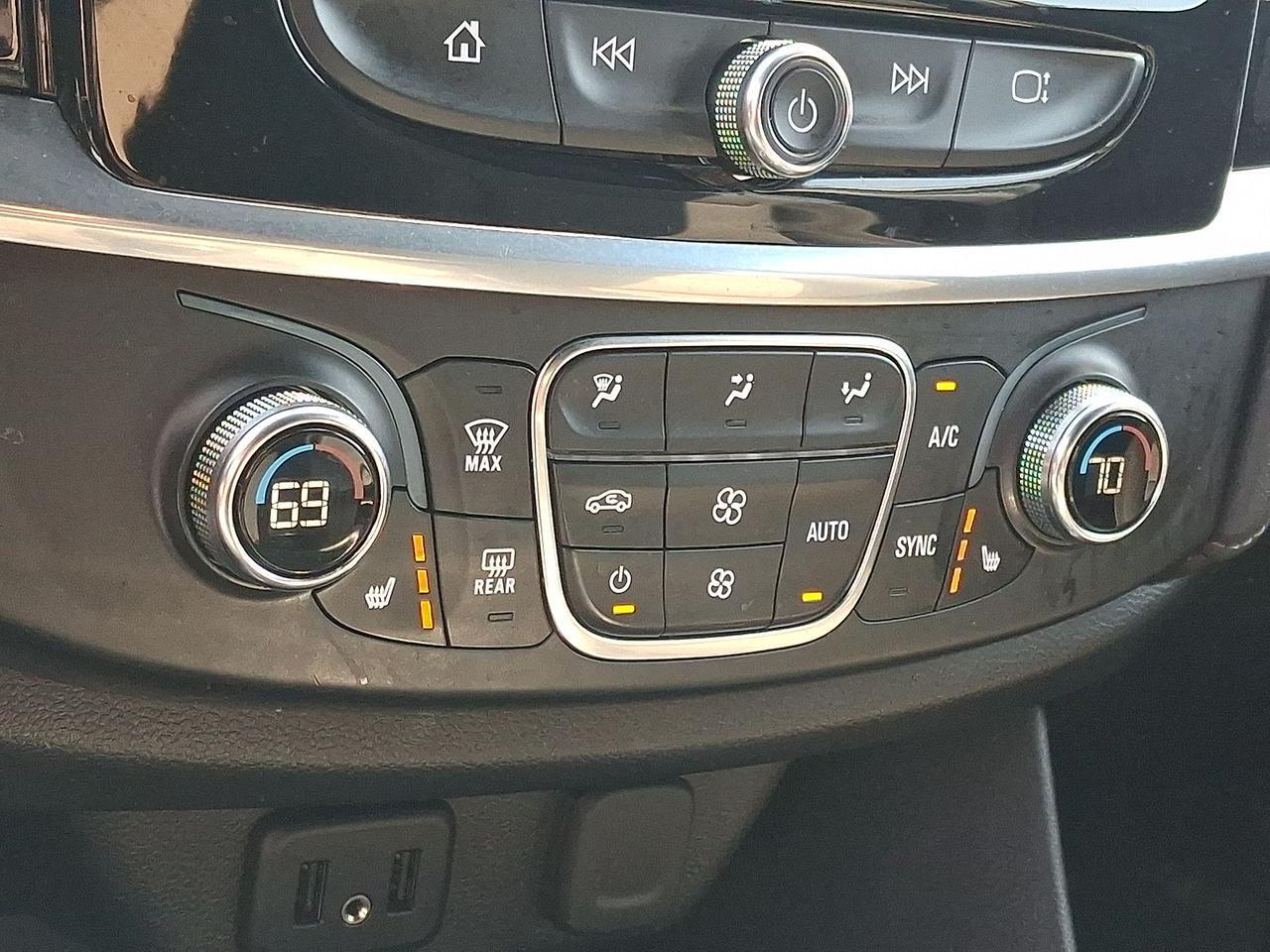 2023 Chevrolet Traverse AWD LT Cloth Allentown PA
