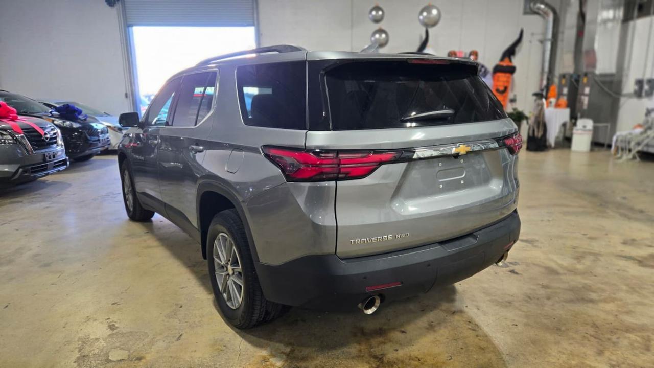 2023 Chevrolet Traverse AWD LT Cloth