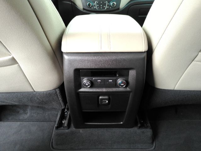 2023 Chevrolet Traverse AWD LT Plano TX