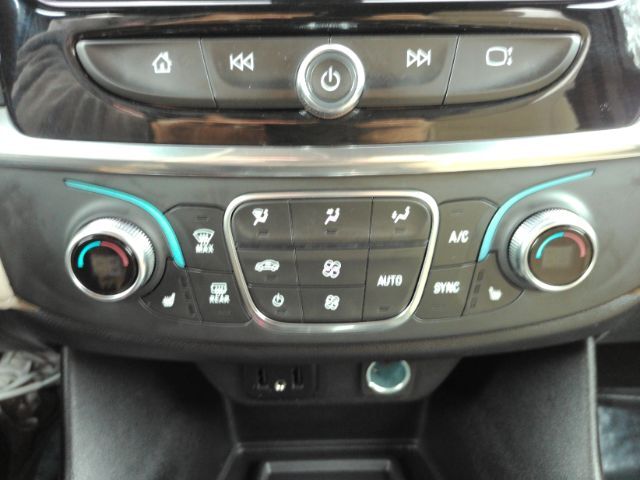 2023 Chevrolet Traverse AWD LT Plano TX