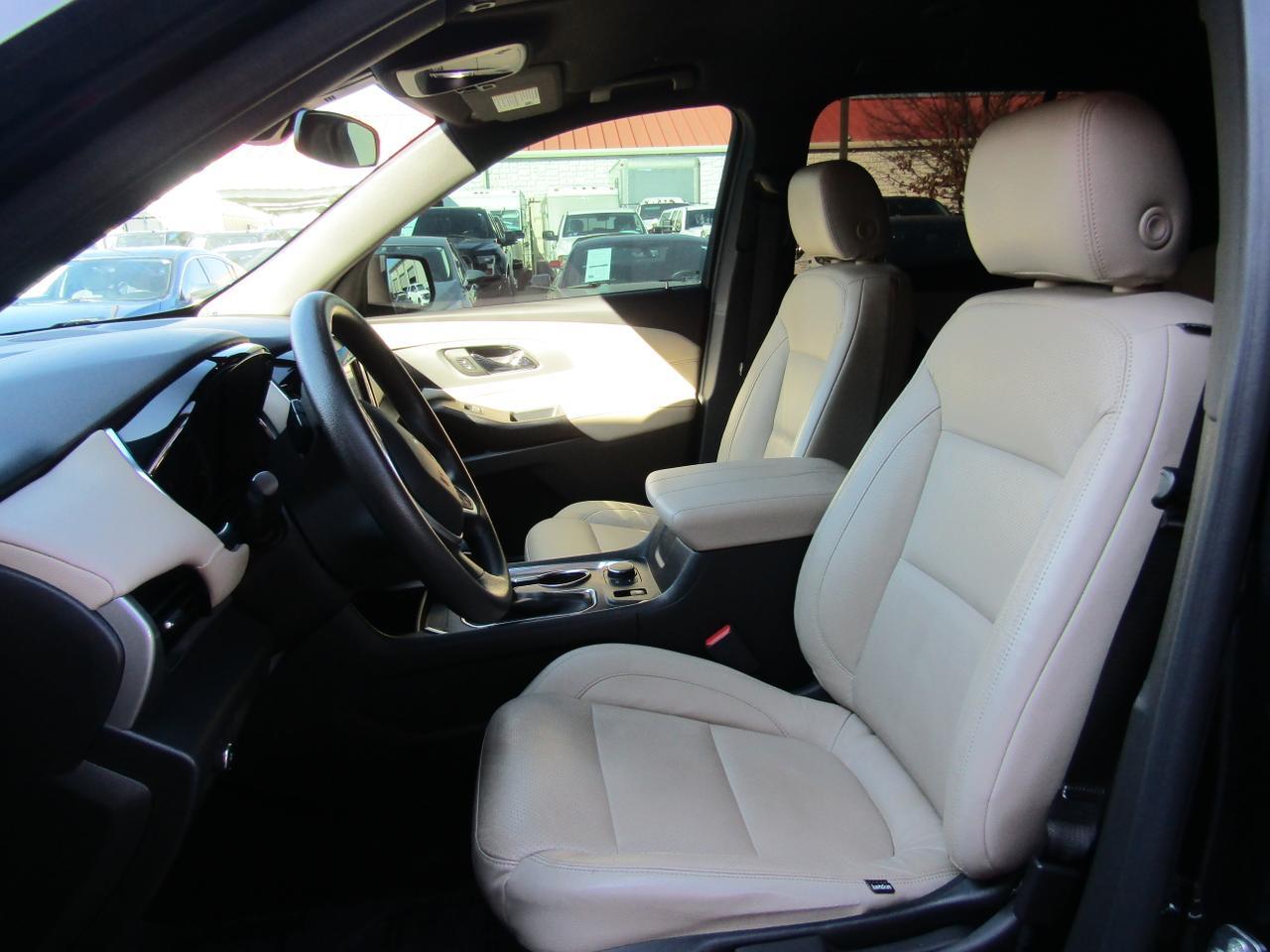 2023 Chevrolet Traverse FWD 4dr LS w/1LS Grand Prairie TX