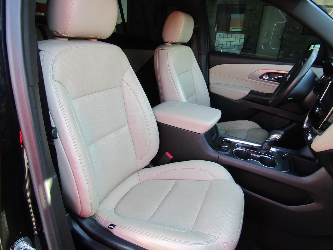 2023 Chevrolet Traverse FWD 4dr LS w/1LS Grand Prairie TX