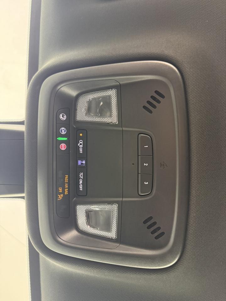 2023 Chevrolet Traverse FWD 4dr LT Cloth w/1LT Maumee OH