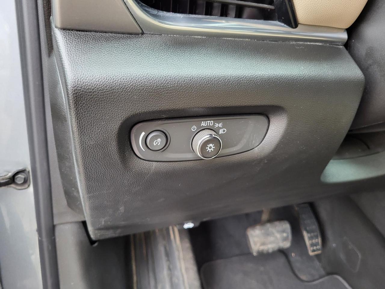 2023 Chevrolet Traverse FWD 4dr LT Leather Beeville TX