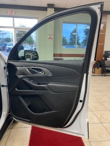 2023 Chevrolet Traverse FWD LT Cloth Charlotte NC