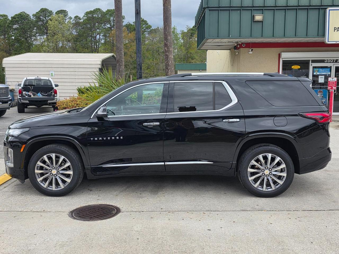 2023 Chevrolet Traverse FWD Premier