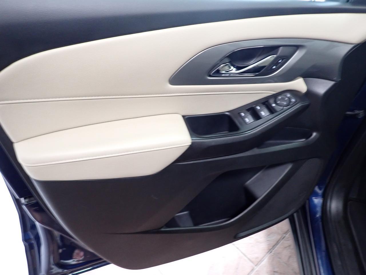 2023 Chevrolet Traverse LS AWD 4DR 8 PASS Listowel ON